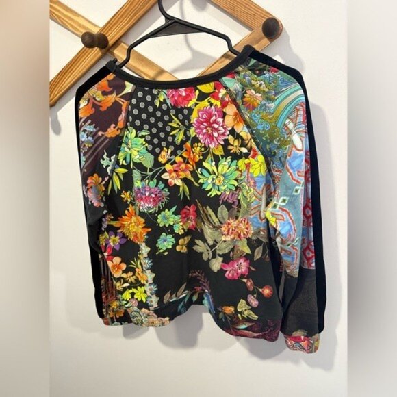 Johnny Was Black Dreamer Velvet Mix Sweatshirt. - Picture 5 of 7